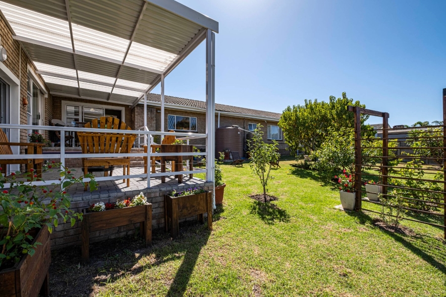 6 Bedroom Property for Sale in Sunridge Park Eastern Cape